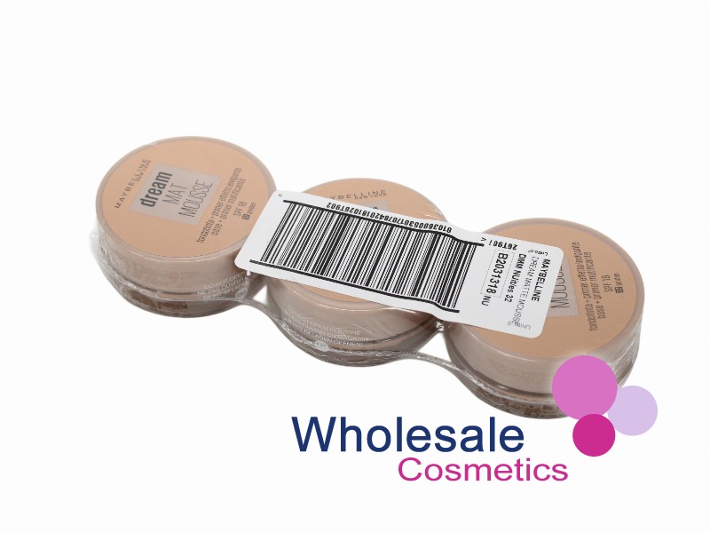 9 x Maybelline Dream Matte Mousse Foundation + Primer - 32 GOLDEN